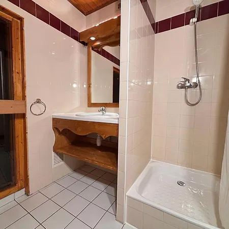 Lägenhetshotell Saboia B13 Cles Blanches Courchevel